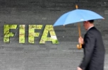 镜报：FIFA考虑世界杯赋予裁判更多权力，避免出现角球挤地铁情况